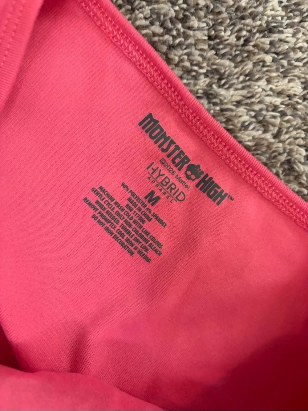 NWOT Mattel Monster High women’s Hot Pink Graphic Short Sleeve Tee Sz medium - Picture 3 of 3